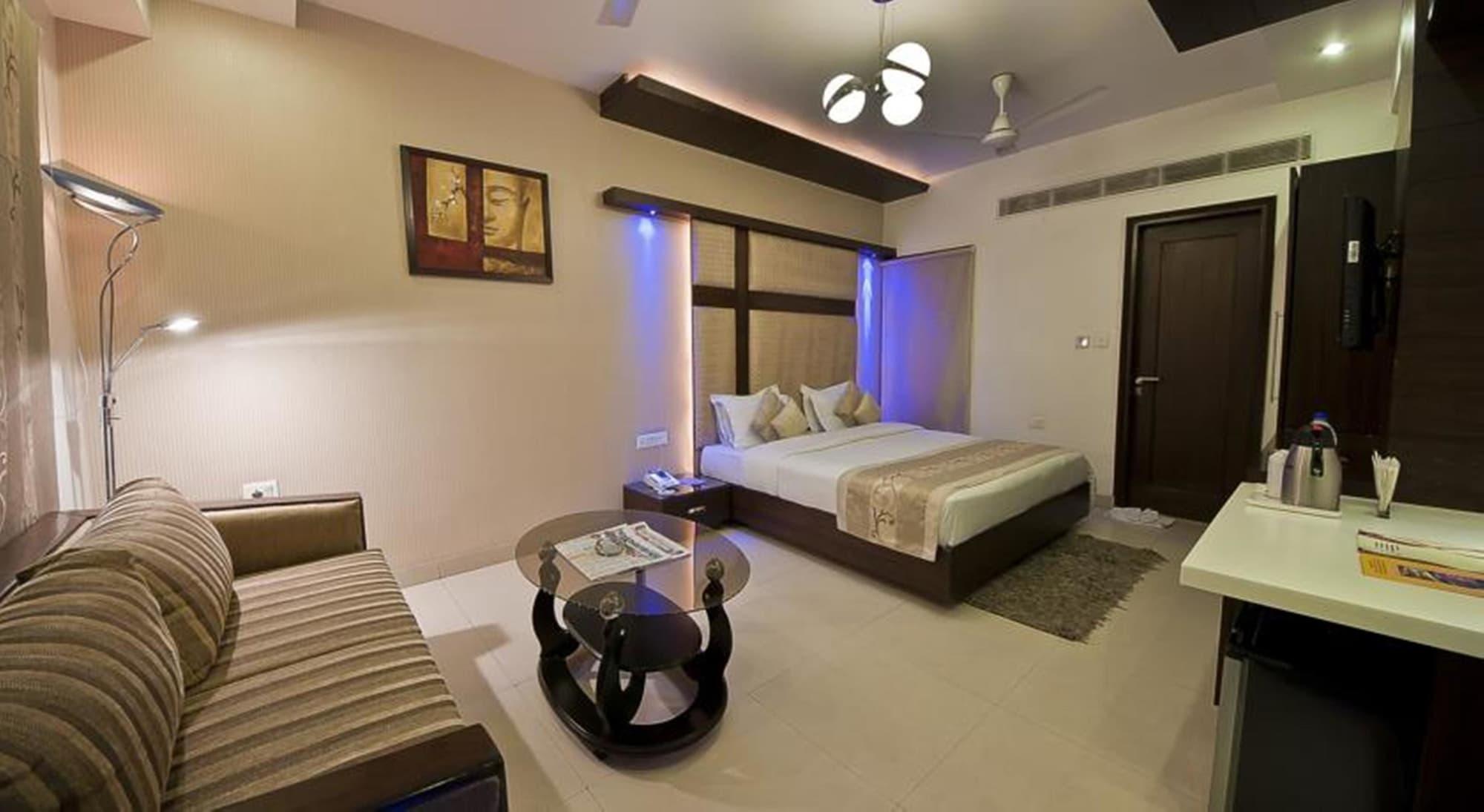 The Pearl Hotel New Delhi
