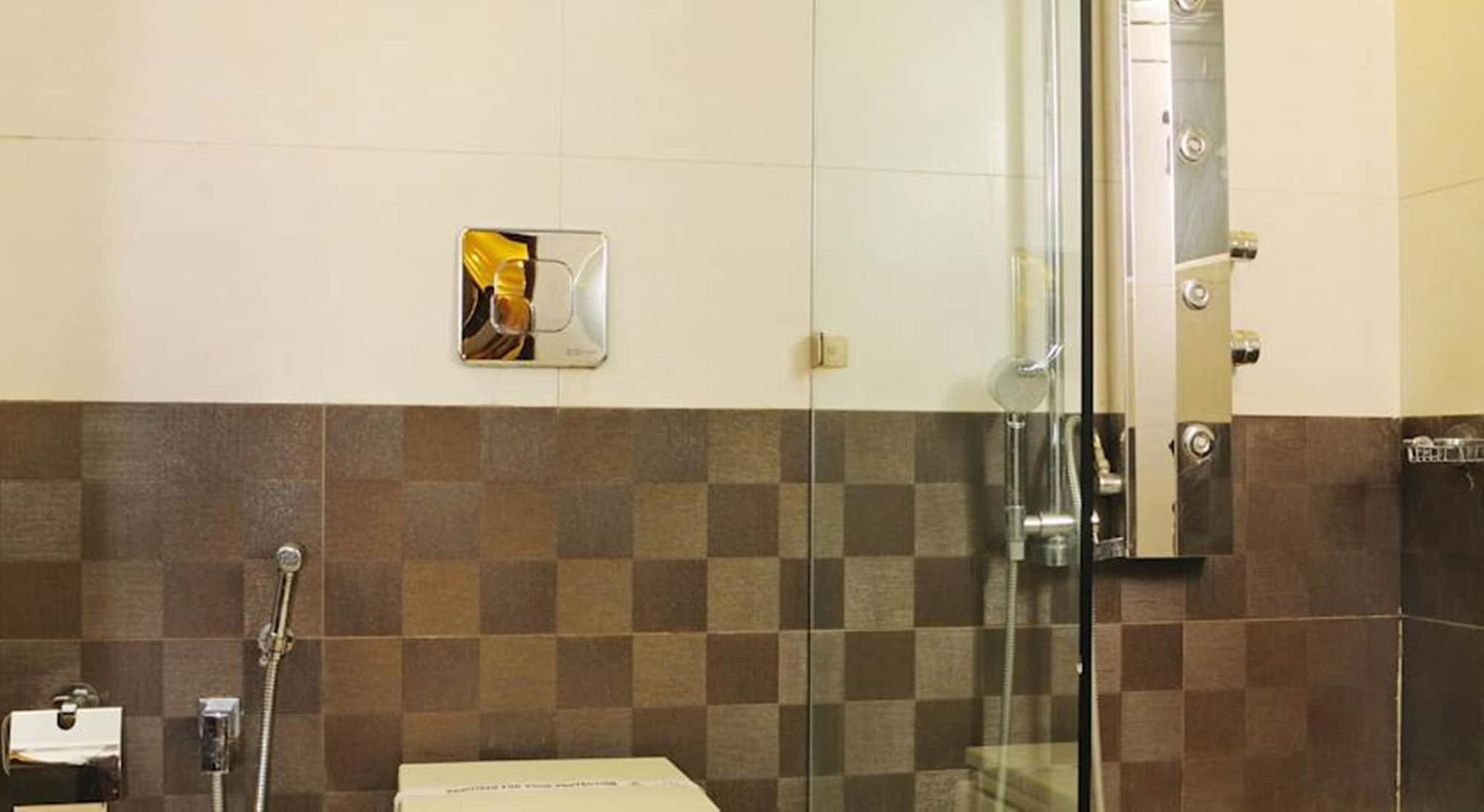 The Pearl Hotel 3*