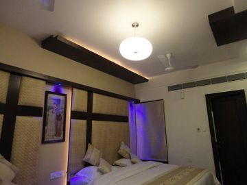 The Pearl Hotel