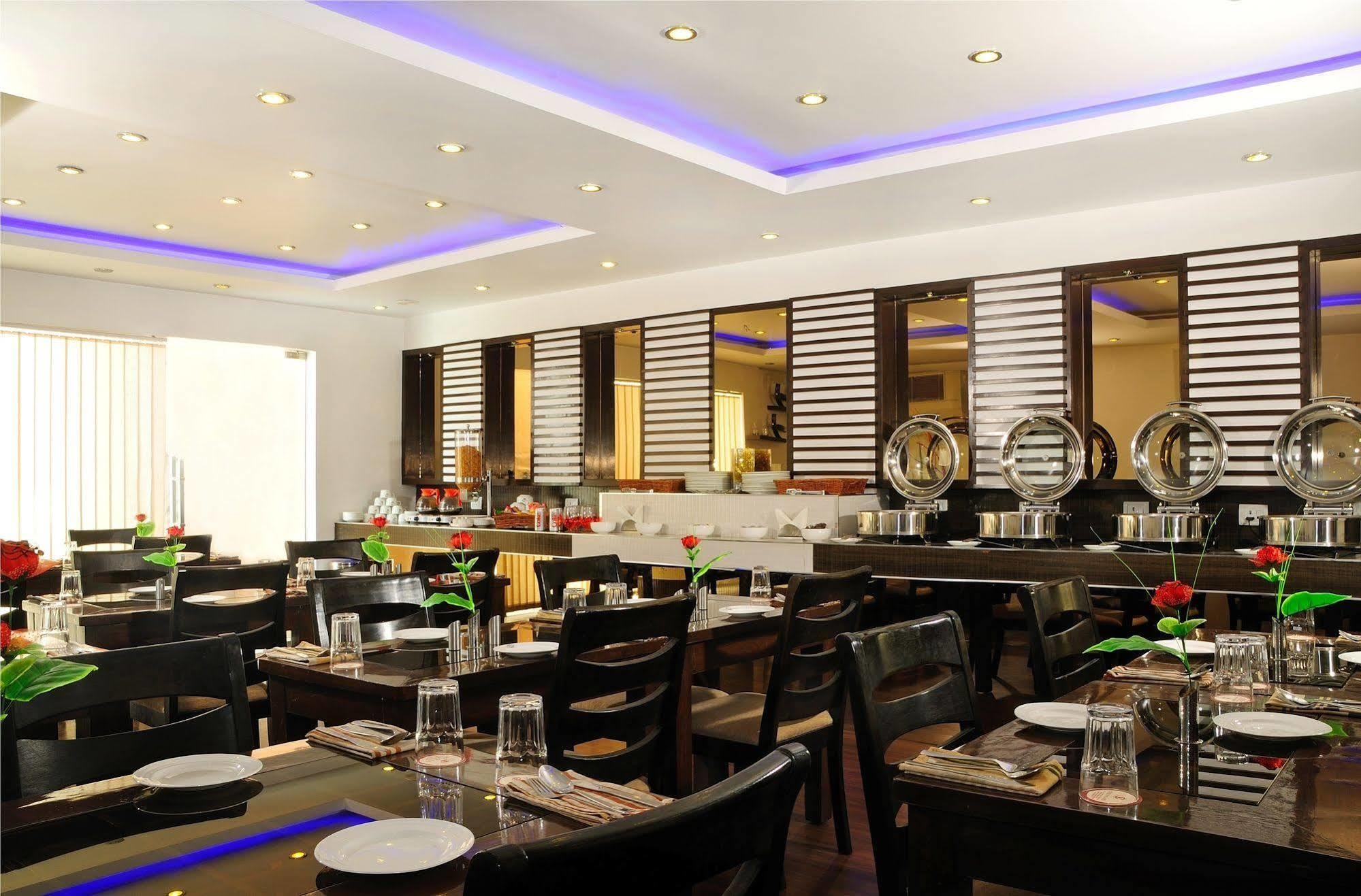 The Pearl Hotel New Delhi