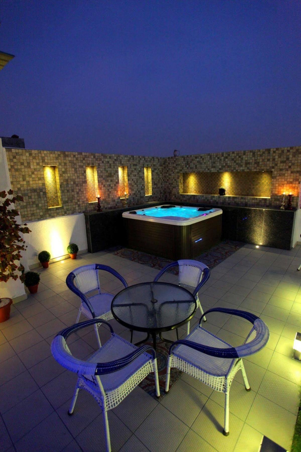 The Pearl 3*
