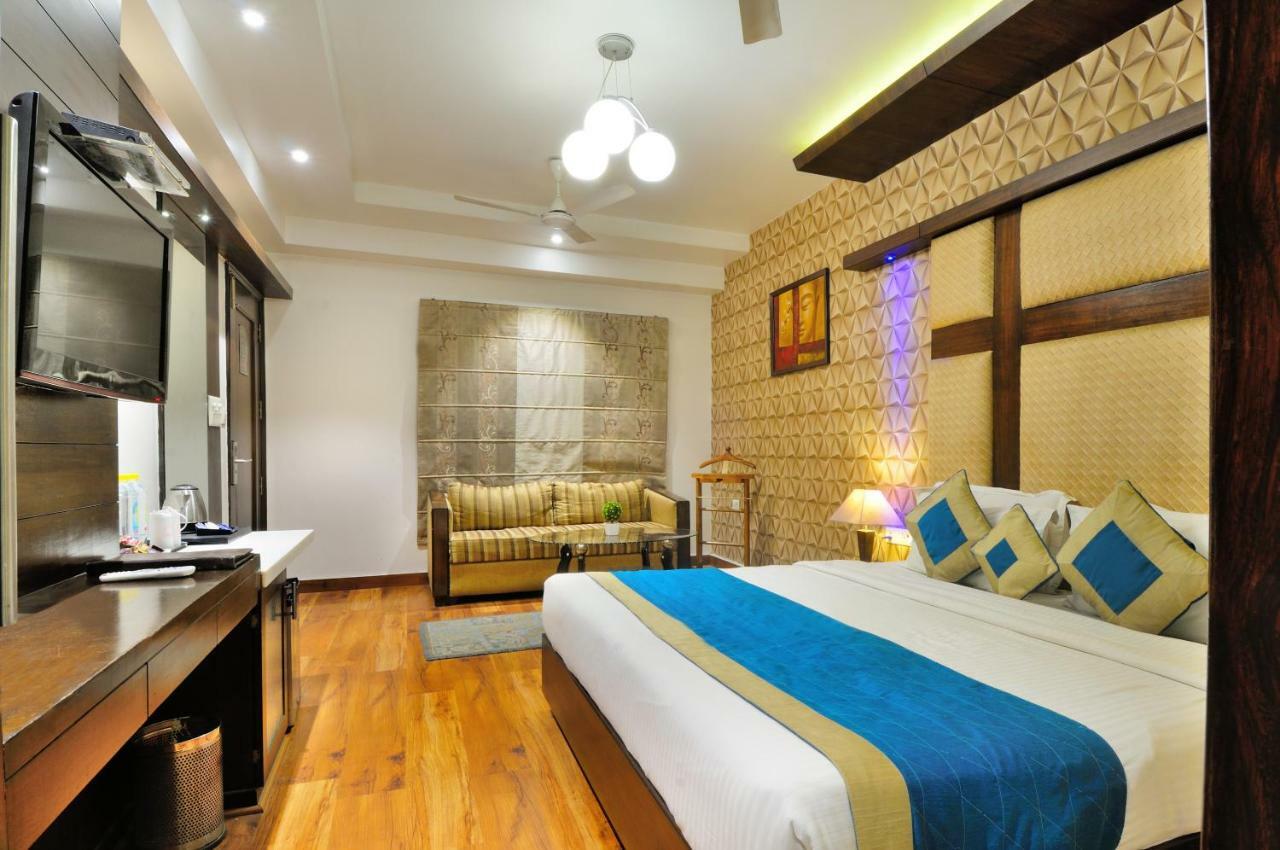 The Pearl 3* New Delhi